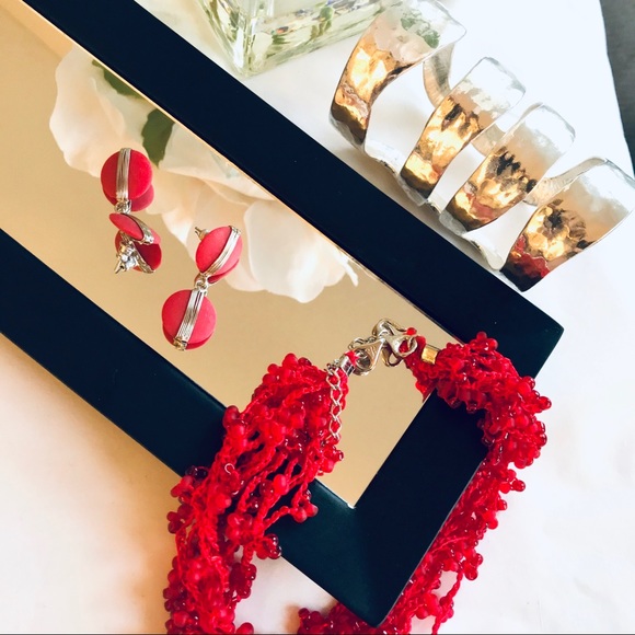 GIOVANNA CHANTAL Fine Essence Earrings - Red - Picture 7 of 8